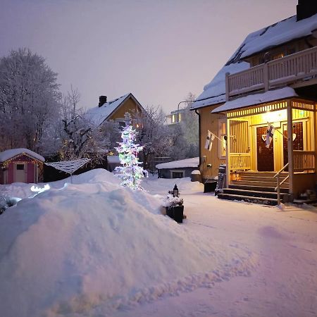 Firsthome Guesthouse Jakobstad Bagian luar foto