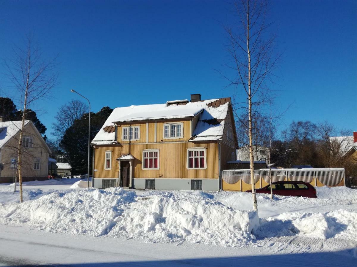 Firsthome Guesthouse Jakobstad Bagian luar foto